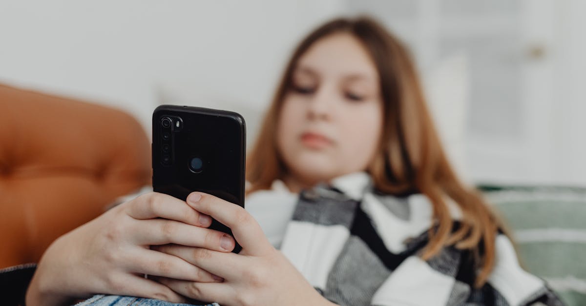 Réseaux Sociaux : L'Amende qui Révèle un Coût Caché pour l'Économie