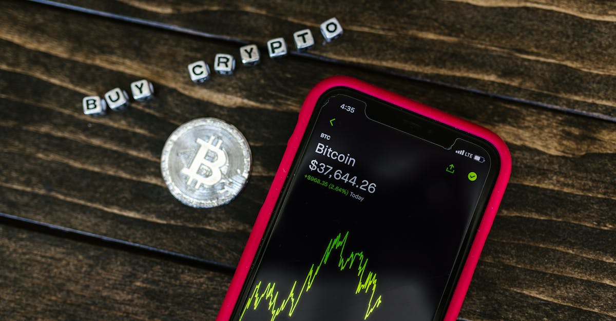 XRP : Le Triangle se Resserre, une Explosion à Venir ?
